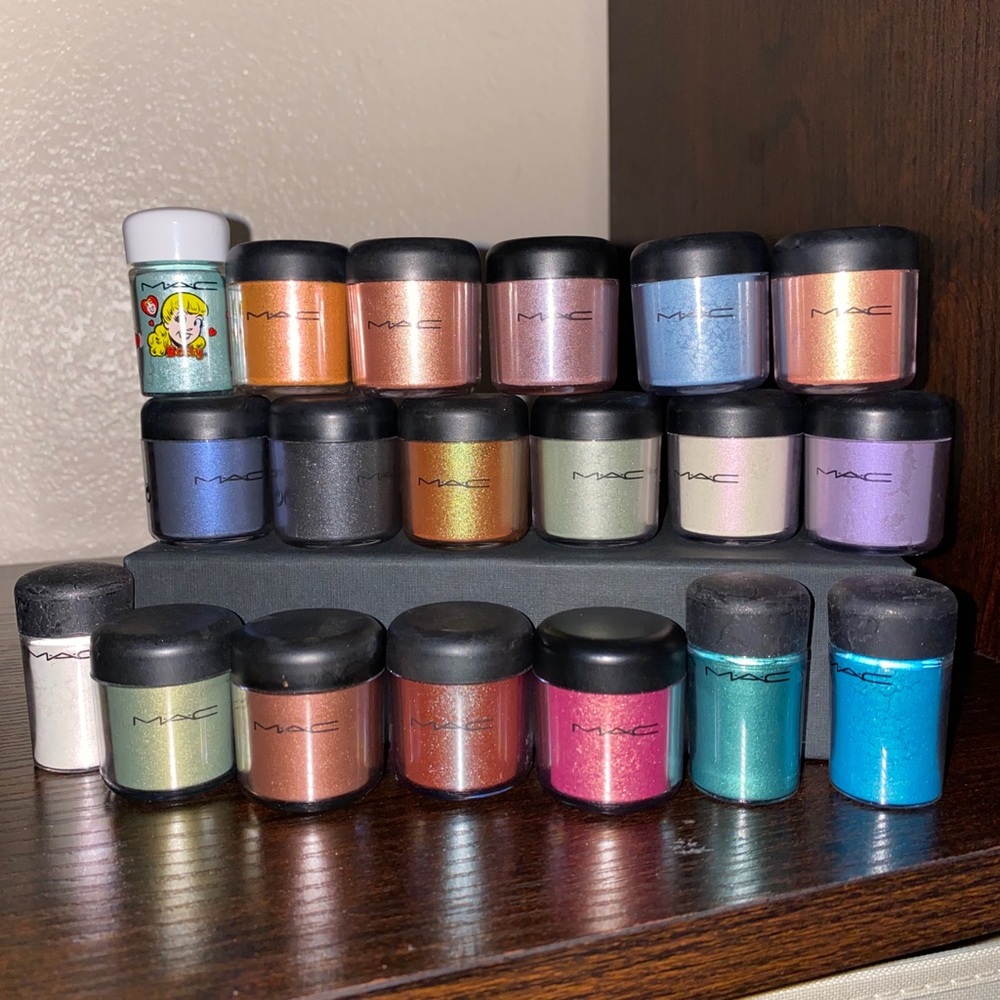 MAC Cosmetics Pigments Bundle ($450 VALUE)